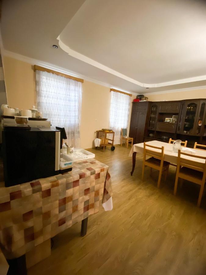 Guesthouse Ailama Ушґулі Екстер'єр фото